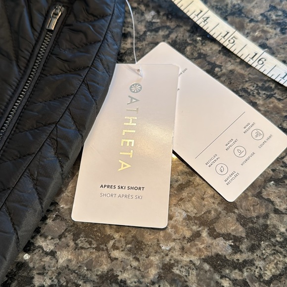 Athleta apres ski shorts NWT 4 - Picture 6 of 7
